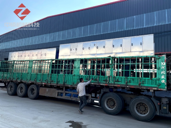 韶關噸桶清洗機試機實拍，全自動噸桶清洗設備，中碩非標定制各類清洗設備